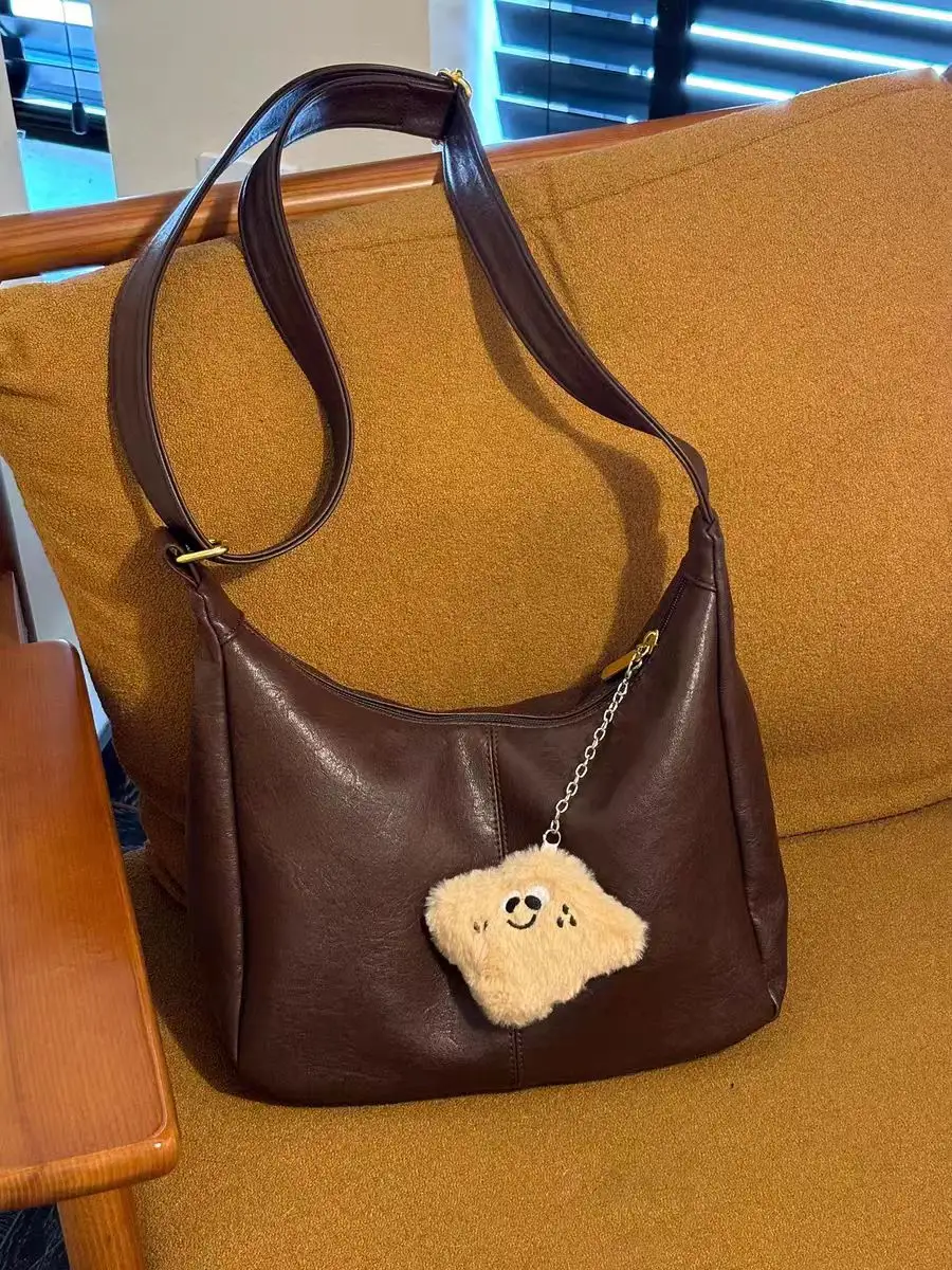 Casual and Minimalist PU Bag Women's Tote Bag New Trend Large Capacity Shoulder Bag Commuting Handbag Mixed Design Wholesale