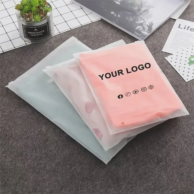 Bag with logo for Clothing Custom Packaging Bag,garment Clothing Retail Packaging Bags,pe Zipper Bags for Clothing Packaging