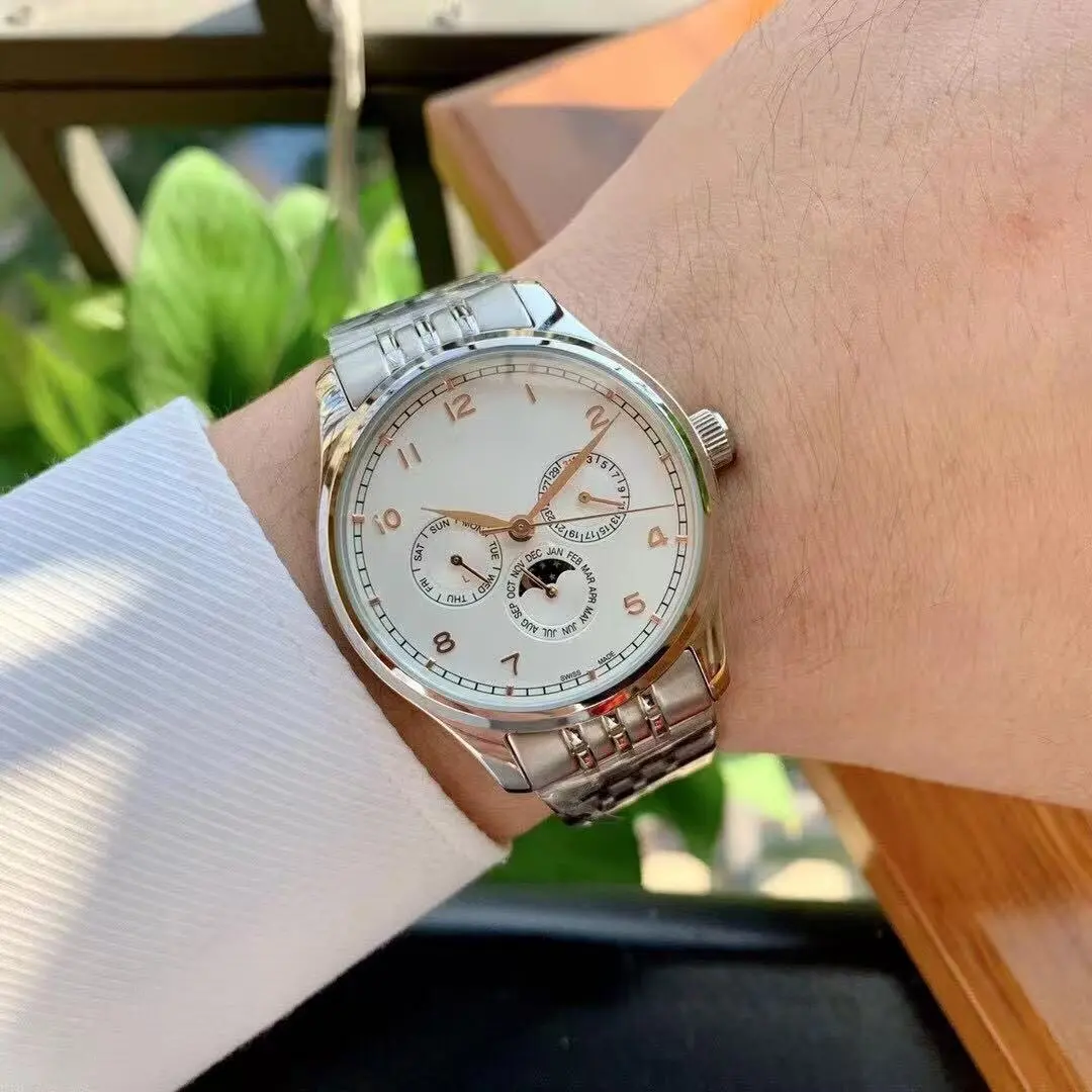 Best-selling Luxurious Men's Watch - Sapphire Glass, Classic Design, Automatic Mechanical Movement