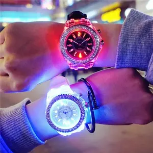Ladies Watch Lightweight Silicone Watch Luminous Unisex Personality Rhinestone Led Quartz Watch for Student Couple Gift Jewelry