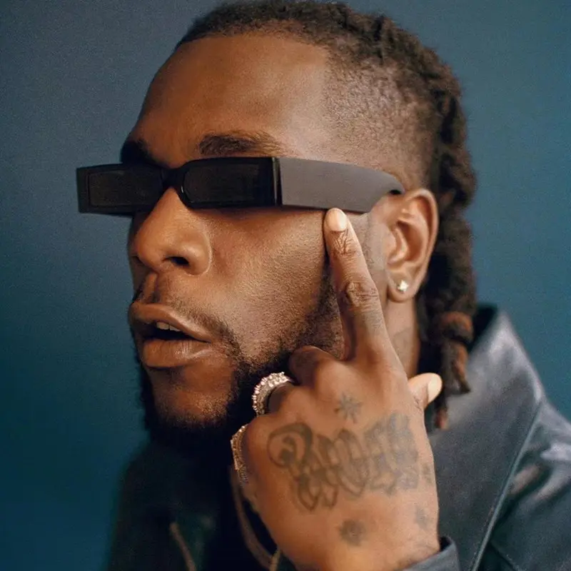 2024 Luxury Brand Designer Y2K Sunglasses Chic Narrow Frame Glasses Factory Supply Metal Hinge Custom Logo New Vintage Style