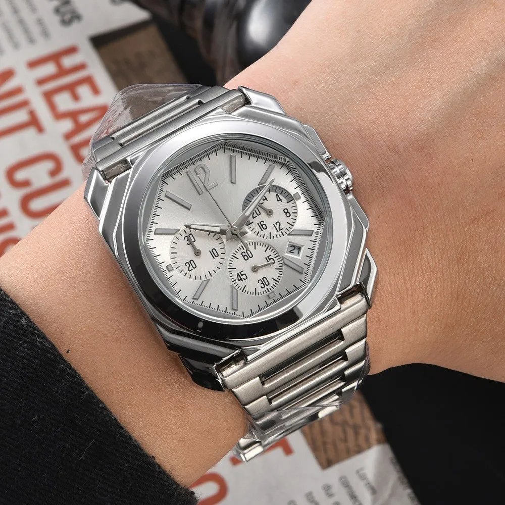 Men's Luxury High Quality Stainless Steel Strap Quartz Watch Alarm Diver Features 100 Bar Water Resistant Glass Modern Design