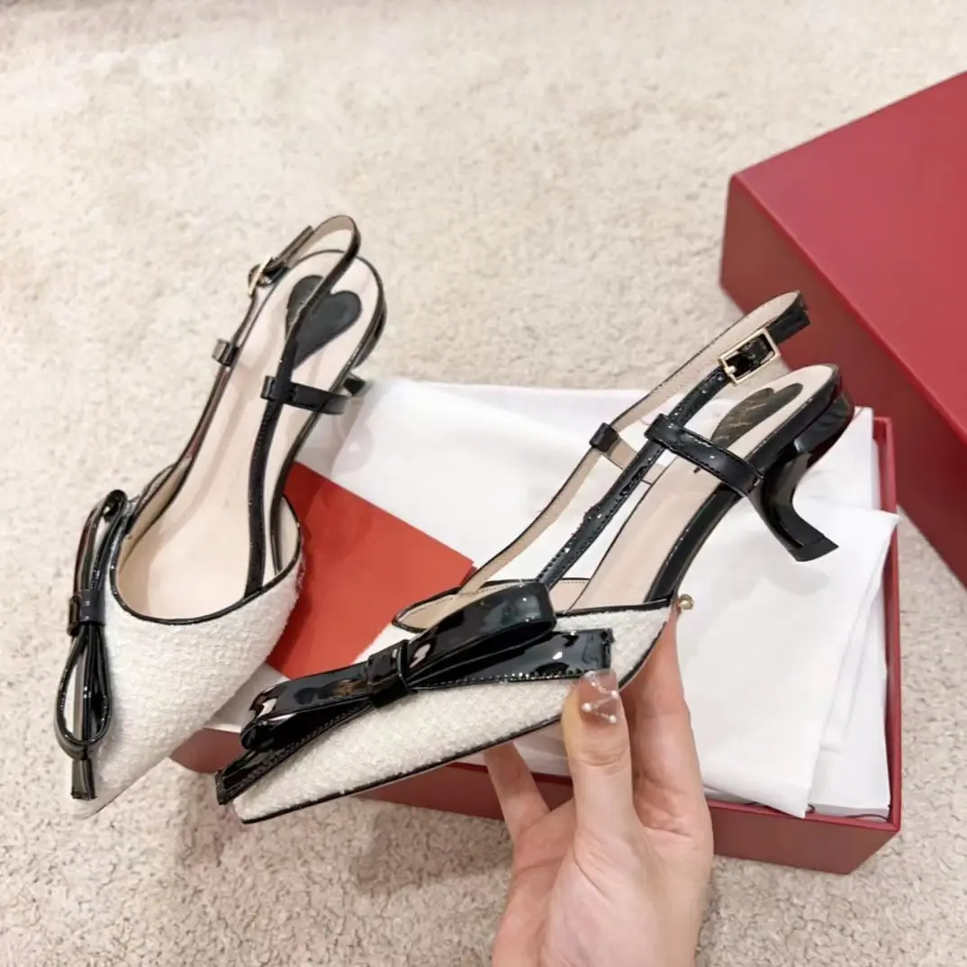 Spring/summer patent leather pointed color blocked bow women's sandals shallow mouth kitten heels mid air follow-up shoes